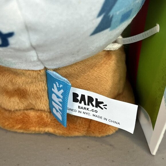 New Bark Gnawty or Nice Narwhal Snow Globe Barktic Chill Plush Dog Toy Barkbox - Picture 11 of 13